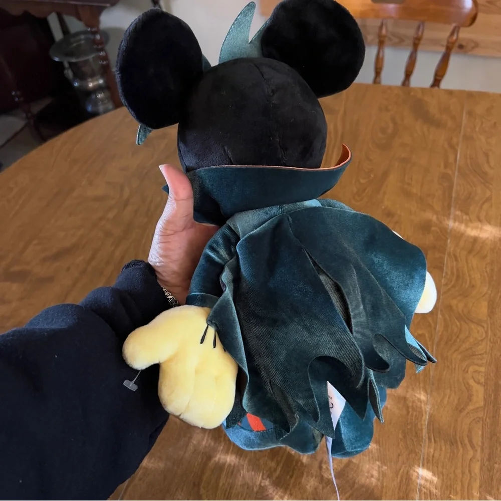 Disney Parks Happy Halloween Collection Minnie Mouse Plush Stuffed Toy Animal